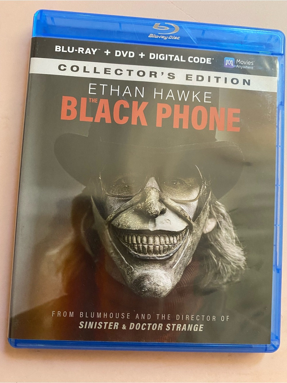 The Black Phone Collector's Edition Blu-ray + DVD - Blue Case